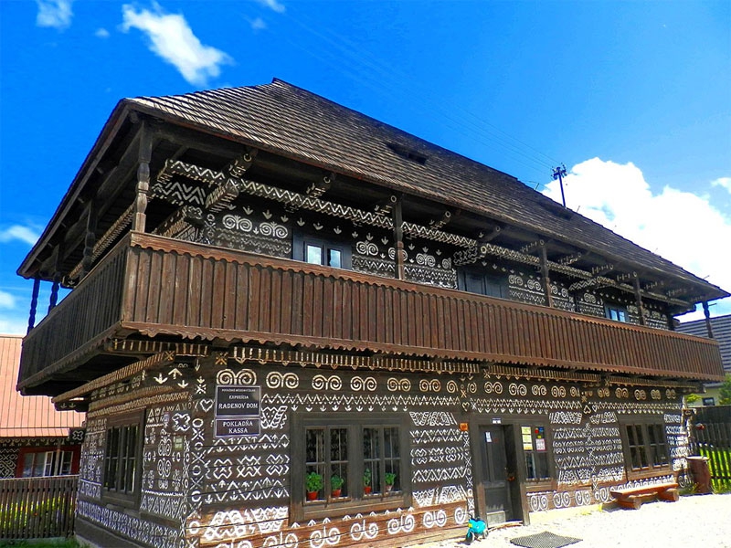 Čičmany - Slovakia