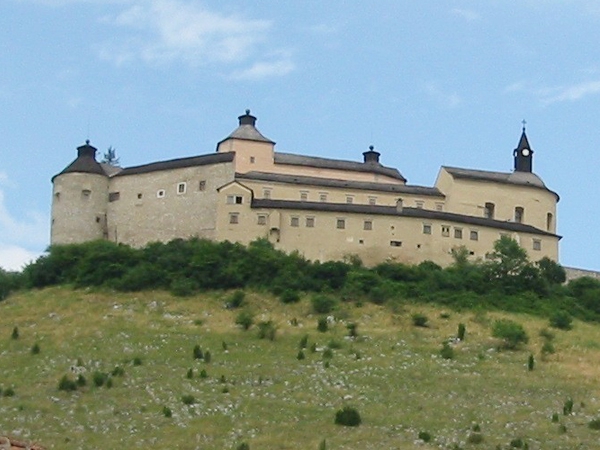 Krásna Hôrka Castle