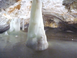 Dobšinská Ice Cave (Dobšinská ľadová jaskyňa)